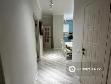 3-комнатная квартира, этаж 10 из 10, 95 м²