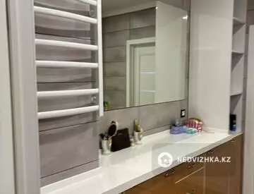 2-комнатная квартира, этаж 9 из 12, 78 м²