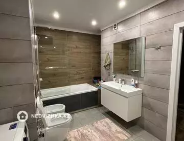 2-комнатная квартира, этаж 9 из 12, 78 м²