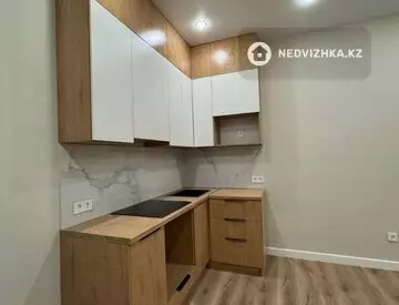 2-комнатная квартира, этаж 3 из 9, 43 м²