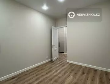 2-комнатная квартира, этаж 3 из 9, 43 м²