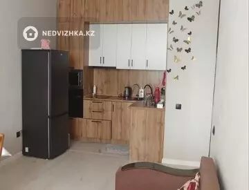 2-комнатная квартира, этаж 3 из 17, 40 м²