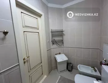 4-комнатная квартира, этаж 3 из 6, 123 м²