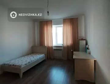 4-комнатная квартира, этаж 8 из 10, 124 м²