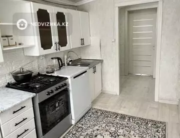 4-комнатный дом, 36 соток, 90 м²