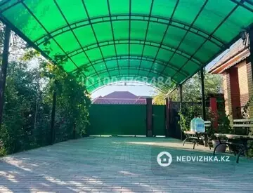 4-комнатный дом, 8 соток, 160 м²