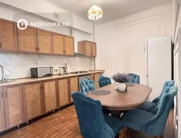 1-комнатная квартира, этаж 4 из 5, 52 м²