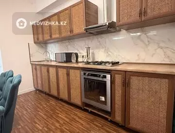 1-комнатная квартира, этаж 4 из 5, 52 м²