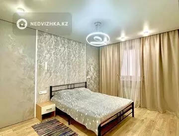 4-комнатная квартира, этаж 10 из 10, 60 м²