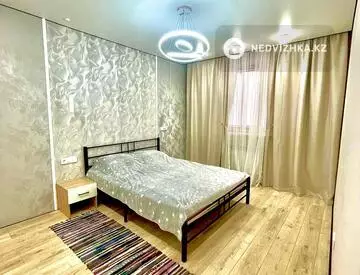 4-комнатная квартира, этаж 10 из 10, 60 м²