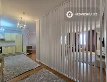 5-комнатная квартира, этаж 6 из 18, 176 м²