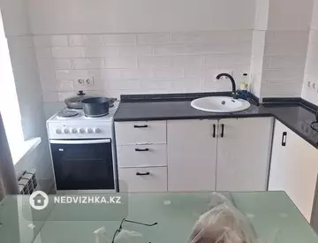 2-комнатная квартира, этаж 11 из 12, 54 м², на длительный срок