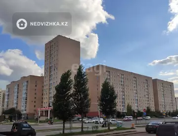 2-комнатная квартира, этаж 10 из 12, 77 м²