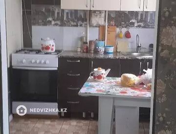 2-комнатная квартира, этаж 3 из 5, 46 м²