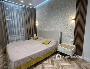 3-комнатная квартира, этаж 5 из 19, 102 м²