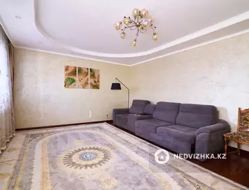 4-комнатная квартира, этаж 9 из 14, 138 м²