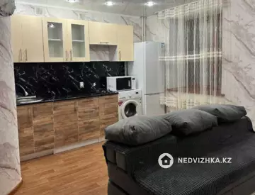 1-комнатная квартира, этаж 3 из 6, 38 м²