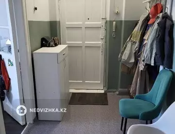 2-комнатная квартира, этаж 3 из 3, 54 м²