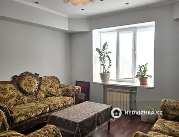 4-комнатная квартира, этаж 5 из 5, 100 м²