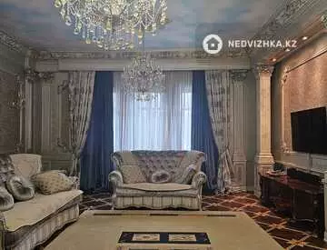 6-комнатная квартира, этаж 3 из 4, 420 м²
