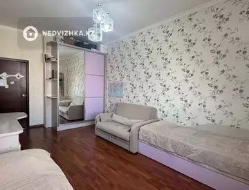 3-комнатная квартира, этаж 8 из 10, 98 м²