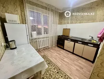 1-комнатная квартира, этаж 9 из 10, 40 м², Посуточно