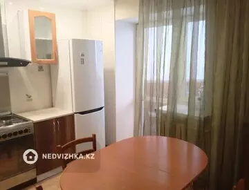 2-комнатная квартира, этаж 2 из 5, 60 м², На длительный срок