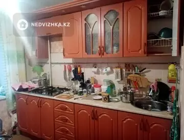 1-комнатная квартира, этаж 4 из 5, 32 м²