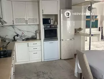 3-комнатная квартира, этаж 3 из 12, 118 м²