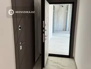 Здание, 4 этажа, 1 500 м²