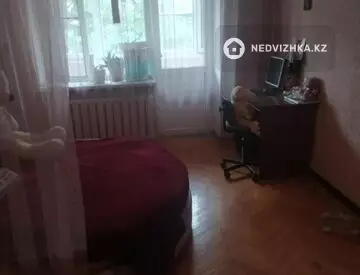 3-комнатная квартира, этаж 4 из 5, 90 м²