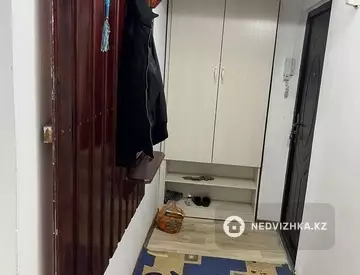 2-комнатная квартира, этаж 2 из 5, 52 м², На длительный срок