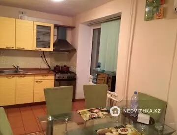 2-комнатная квартира, этаж 3 из 4, 44 м²