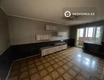 2-комнатная квартира, этаж 4 из 5, 45 м²