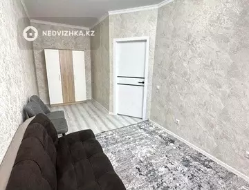 1-комнатная квартира, этаж 8 из 9, 32 м²