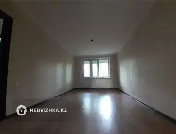 2-комнатная квартира, этаж 4 из 5, 45 м²
