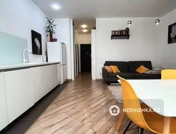 1-комнатная квартира, этаж 5 из 19, 38 м²