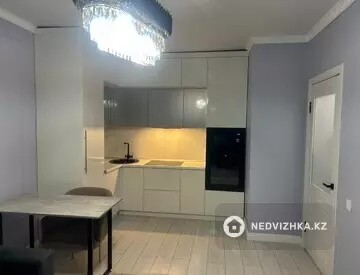 2-комнатная квартира, этаж 2 из 12, 45 м², Посуточно