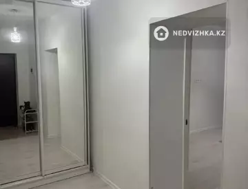 2-комнатная квартира, этаж 4 из 5, 56 м²