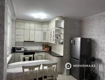 3-комнатная квартира, этаж 4 из 14, 66 м²