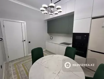 1-комнатная квартира, этаж 1 из 12, 37 м²