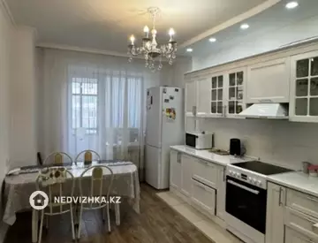 3-комнатная квартира, этаж 3 из 12, 111 м²