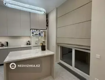3-комнатная квартира, этаж 9 из 9, 95 м²