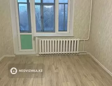 1-комнатная квартира, этаж 4 из 5, 37 м²