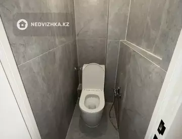 1-комнатная квартира, этаж 4 из 5, 37 м²