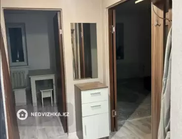 1-комнатная квартира, этаж 3 из 5, 38 м²