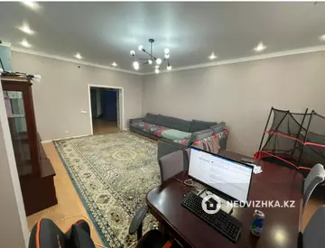 2-комнатная квартира, этаж 14 из 22, 103 м²