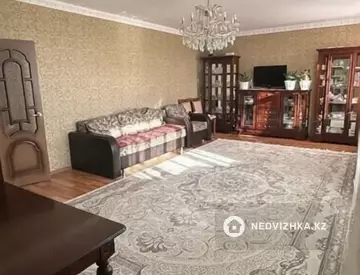 4-комнатная квартира, этаж 12 из 13, 147 м²