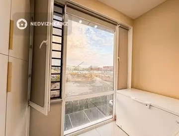 3-комнатная квартира, этаж 2 из 12, 96 м²