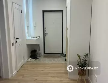 3-комнатная квартира, этаж 8 из 9, 70 м²